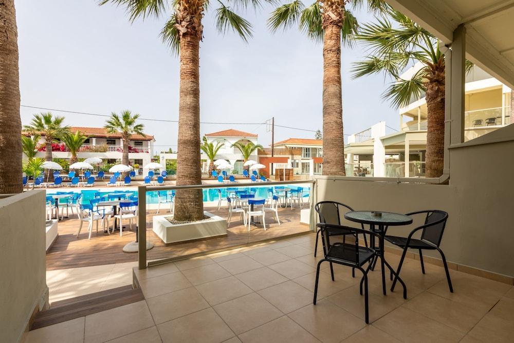 Arkadianos Aparthotel Agios Sostis  外观 照片