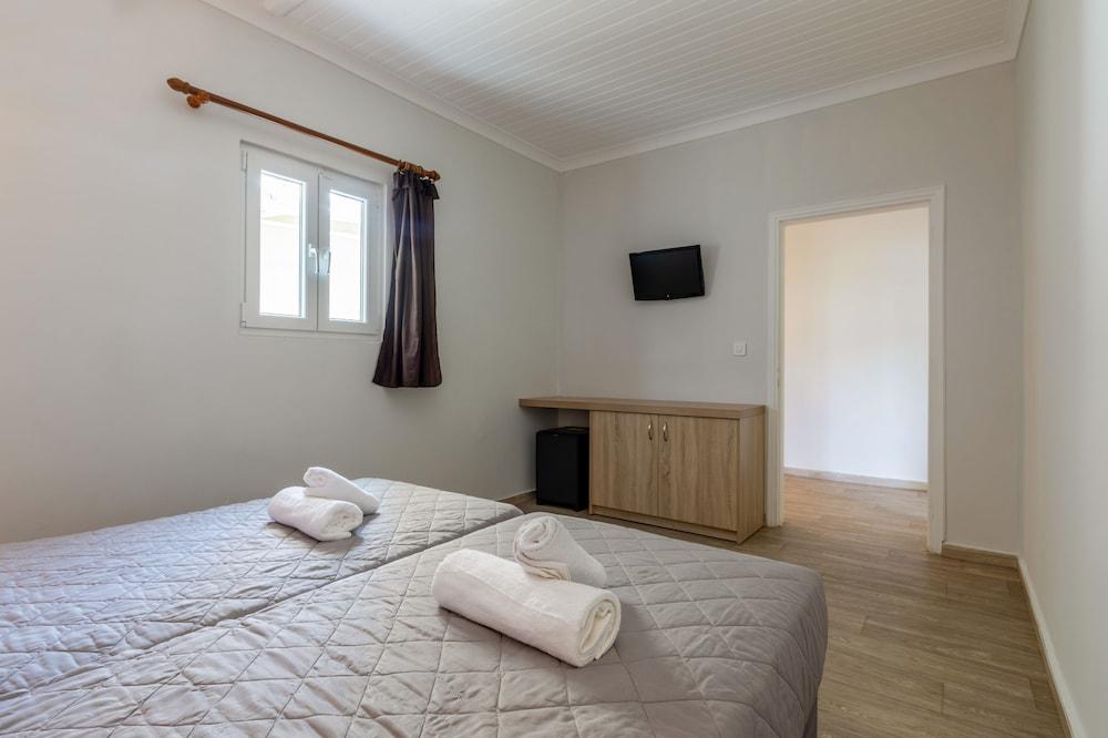 Arkadianos Aparthotel Agios Sostis  外观 照片