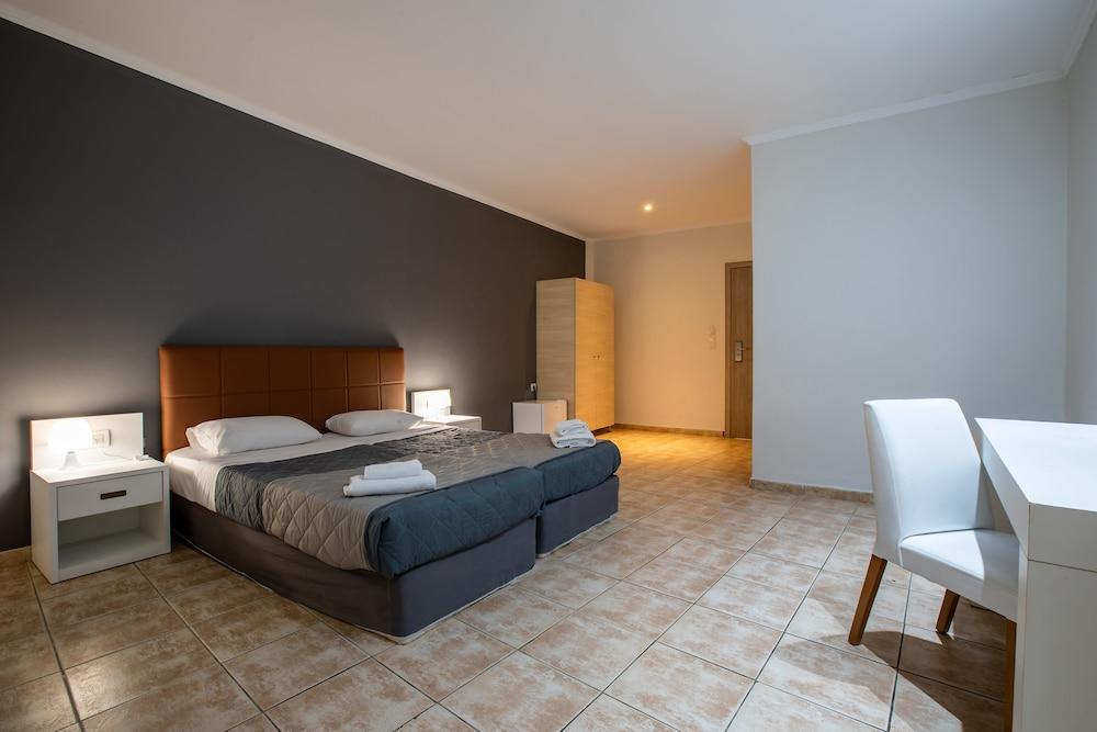 Arkadianos Aparthotel Agios Sostis  外观 照片