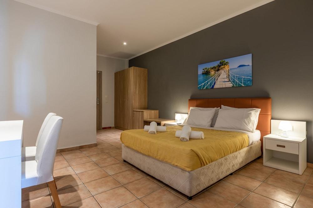 Arkadianos Aparthotel Agios Sostis  外观 照片