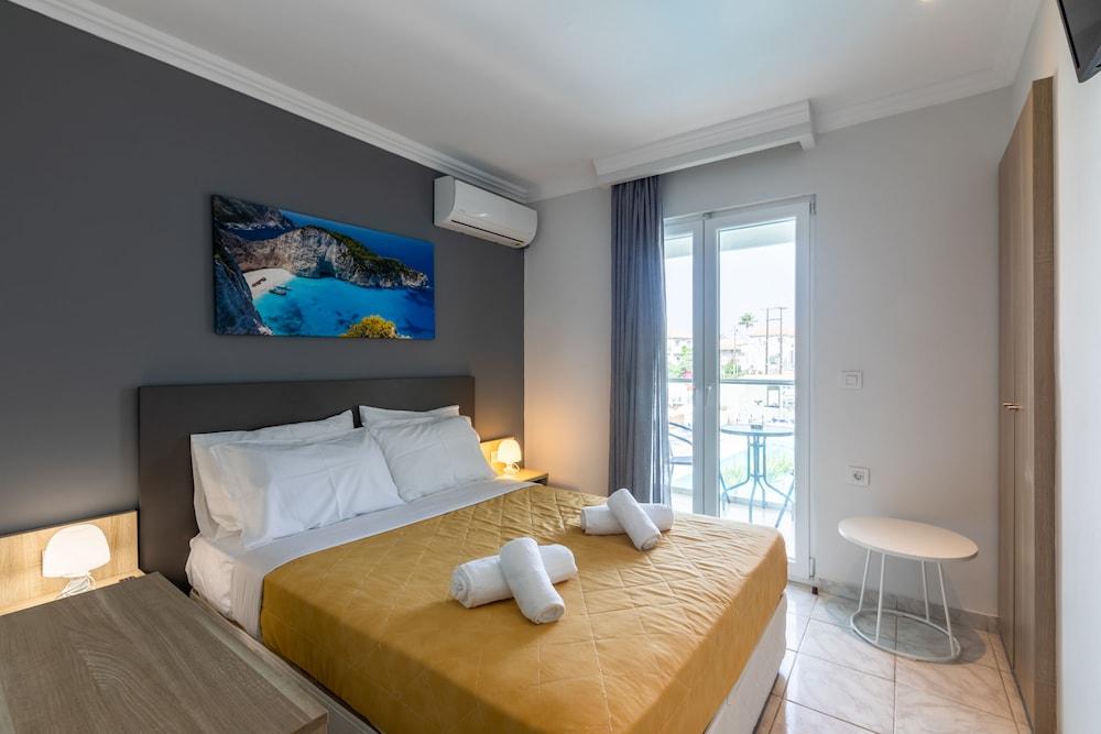 Arkadianos Aparthotel Agios Sostis  外观 照片