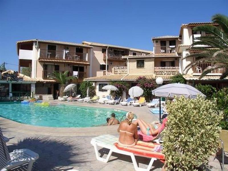 Arkadianos Aparthotel Agios Sostis  外观 照片